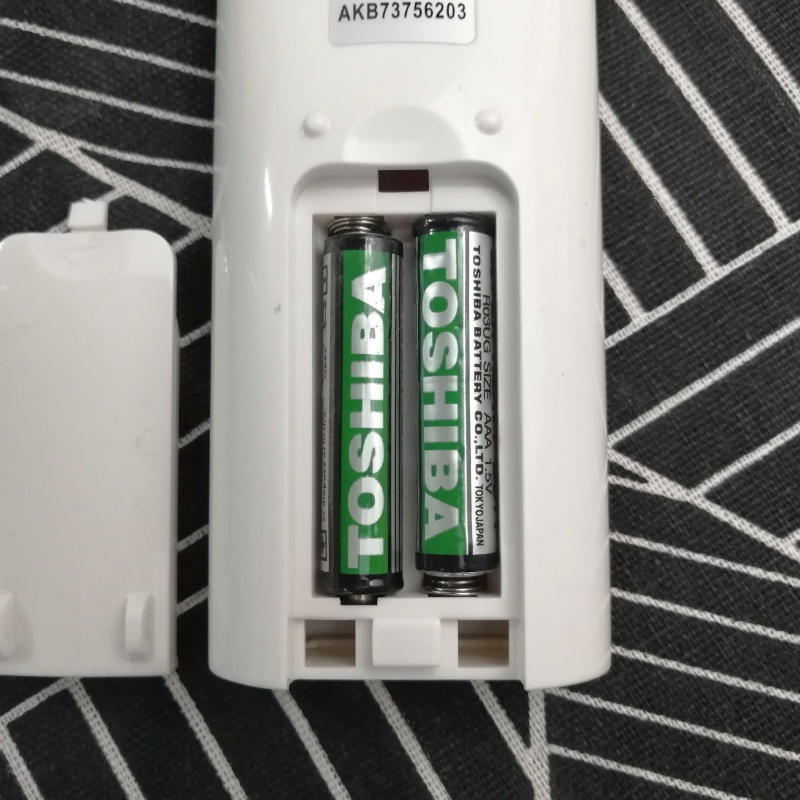 Điều Khiển Điều Hòa LG S09EN3( Ngắn 9 nút)