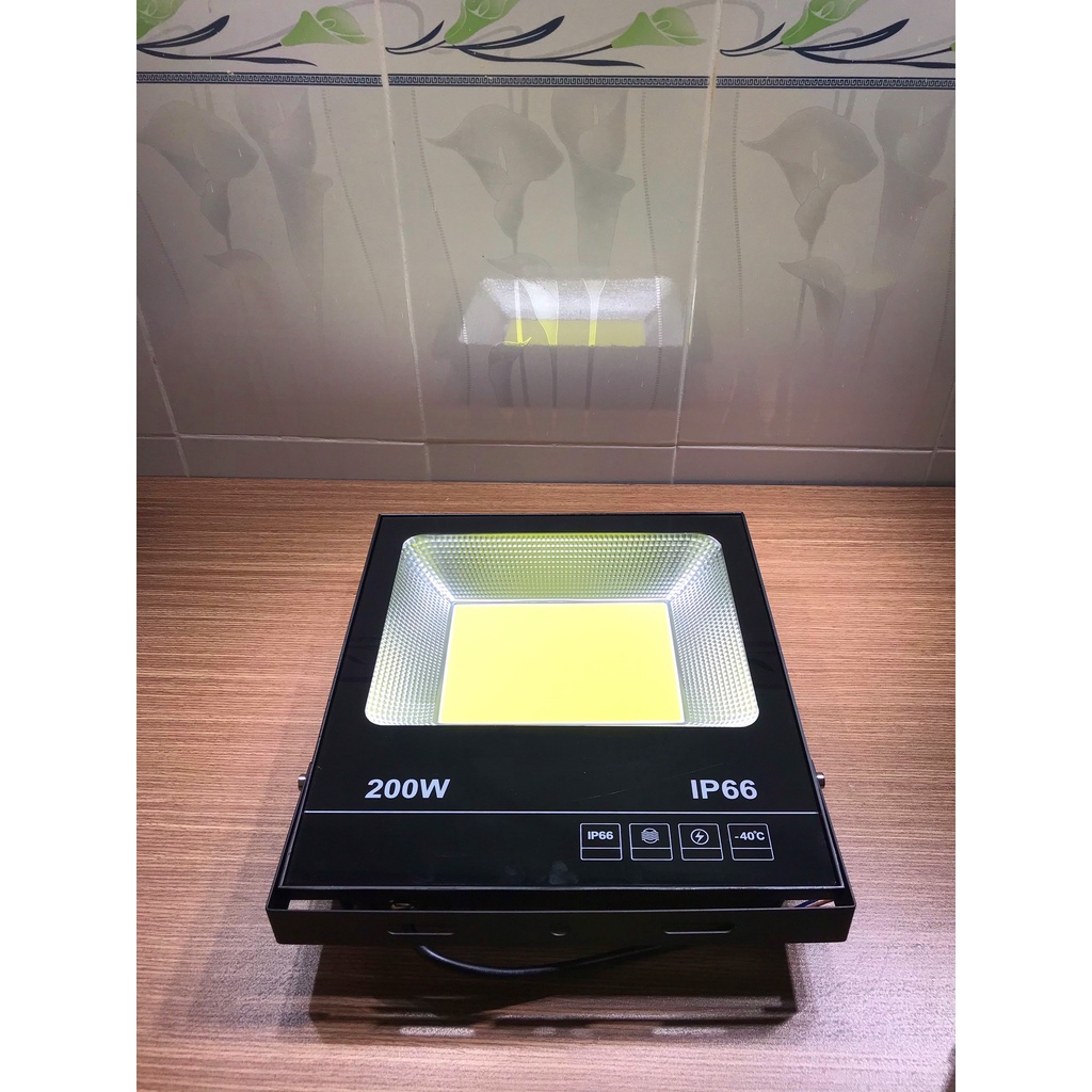 Đèn Pha Led Ngoài Trời 200w Ánh Sáng Trắng