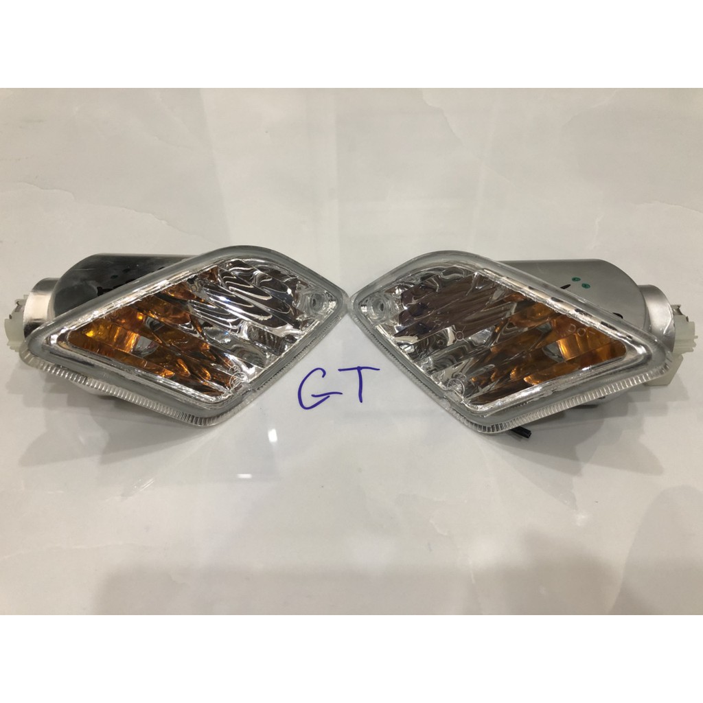 Cặp xi nhan sau Vespa GTS