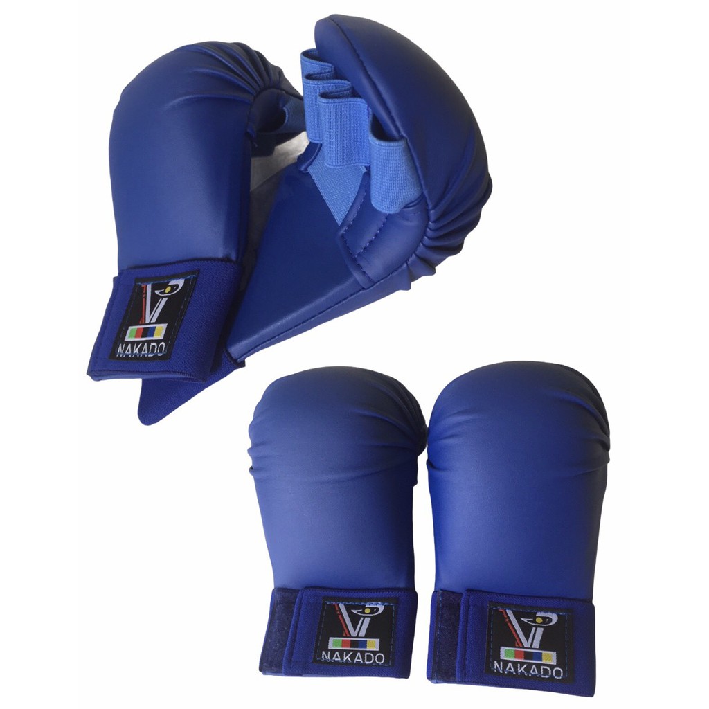 Găng tay tập luyện và thì đấu karate