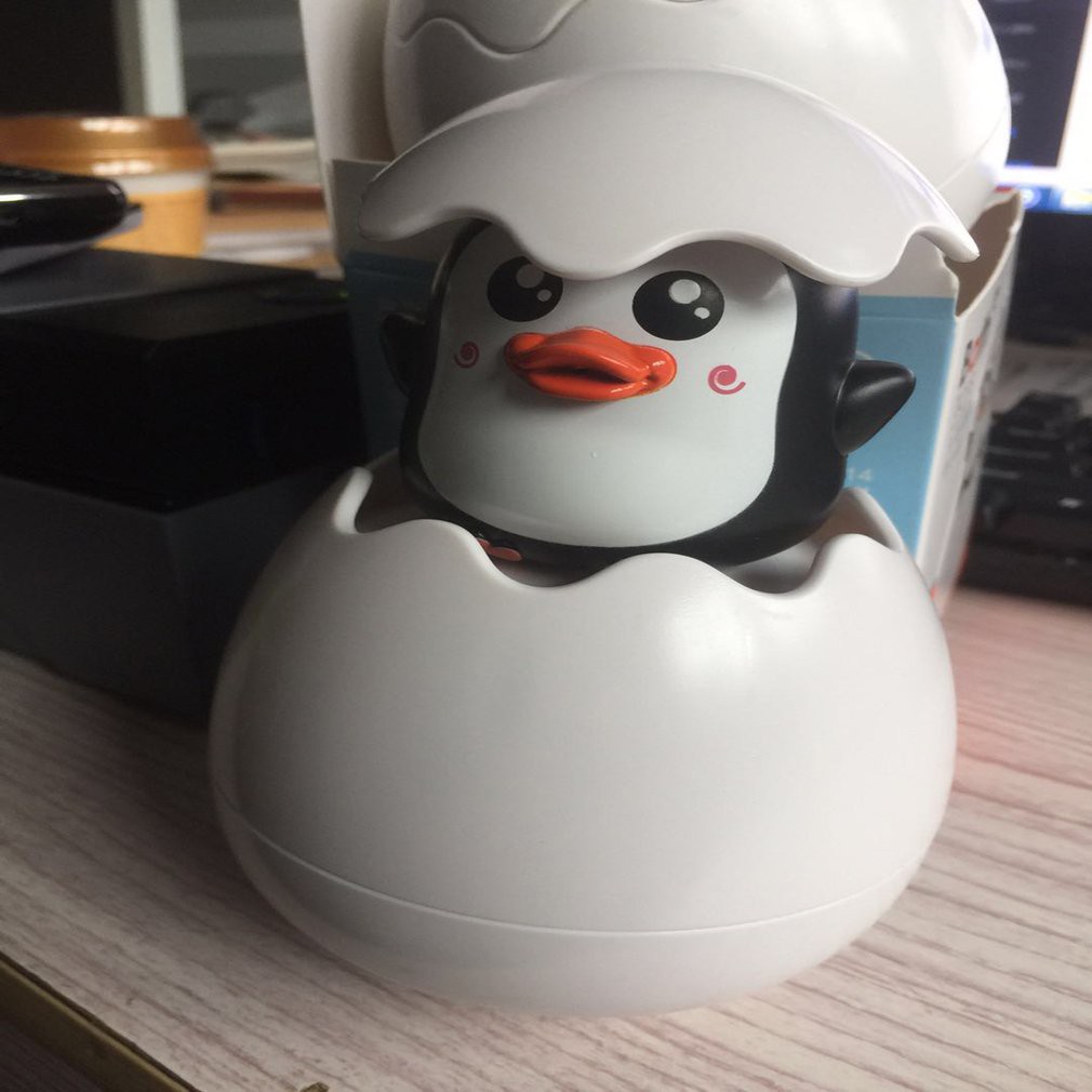 Vịt trong trứng đồ chơi khi tắm vui nhộn dễ thương cho bé