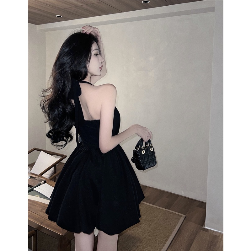 Đầm Búp Bê Ôm Eo Cổ Yếm Xương Cá Có Dây Buộc Cổ Cá Cá Tính Ngọt Ngào Cá Tính Cho Nữ