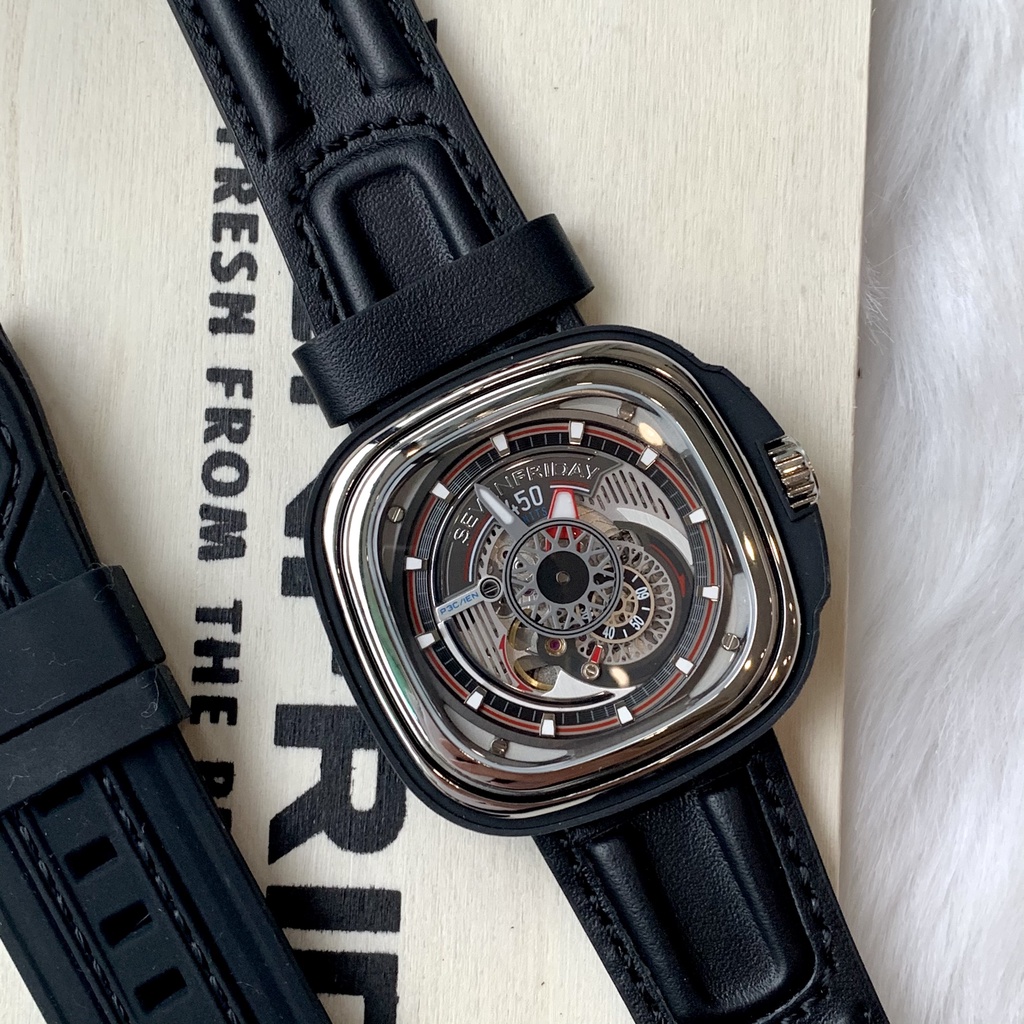- Automatic - Hộp Gỗ, Sách, Thẻ Bảo Hành 2 năm , Khăn, Dây Cao Su Cao Cấp Tặng Kèm