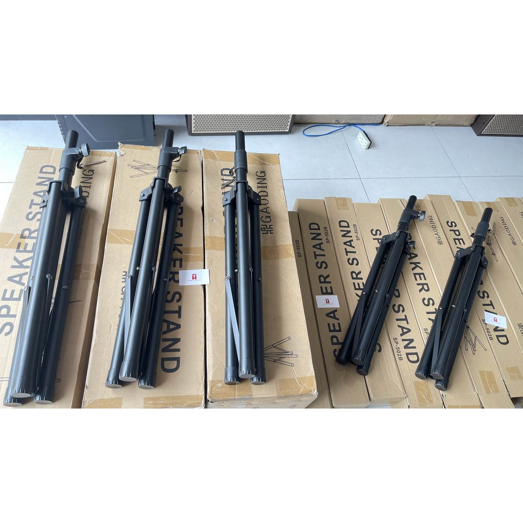 Chân loa sân khấu