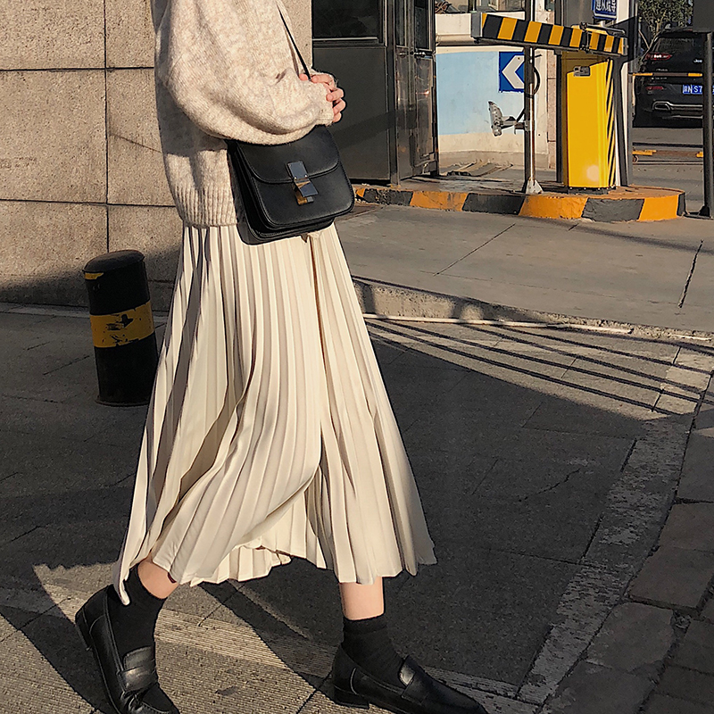 Chân Váy Hoạ Tiết Xếp Li Màu Trơn Cho Nữ