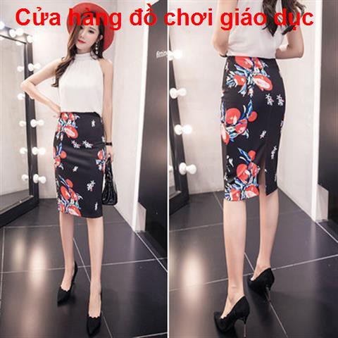 SHOP XINH Phiên bản Hàn Quốc cạp cao 2021 thon gọn in tính khí dài giữa lưng OL qua đầu gối túi hông váy nửa bước Ladies