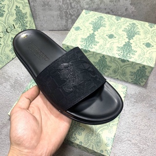 dép sục kẻ burberry