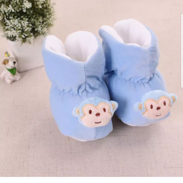 Giày bông cho trẻ sơ sinh