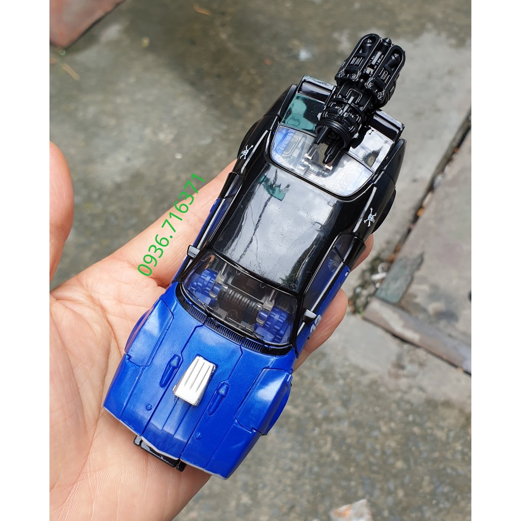 Robot biến hình ô tô màu xanh Transformers Studio Series 46 Dropkick