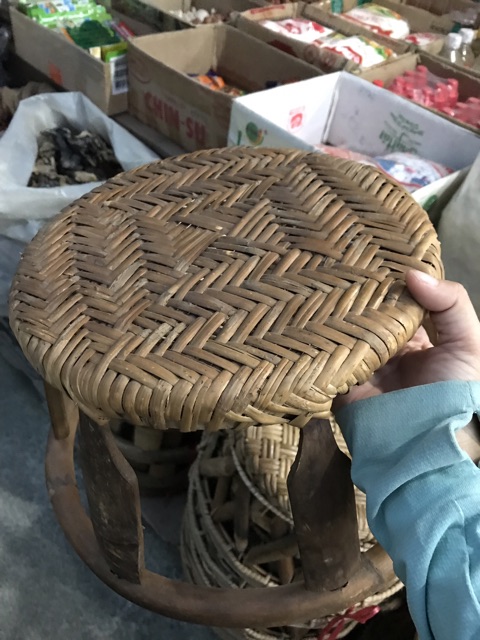 Ghế mây đan thủ công