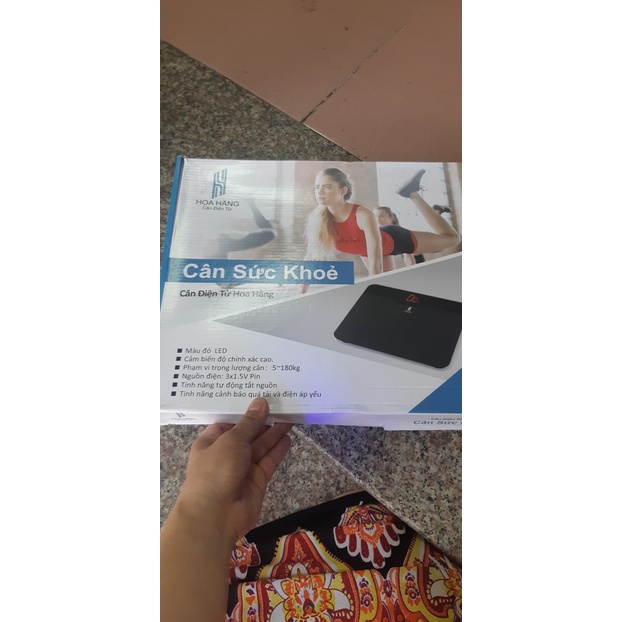 Cân điện tử sức khỏe Hoa Hằng