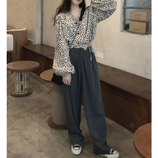 Áo Sơ Mi Ngắn Cổ Chữ V In Họa Tiết Da Báo Phối Dây Rút Thời Trang Retro Hong Kong Cho Nữ