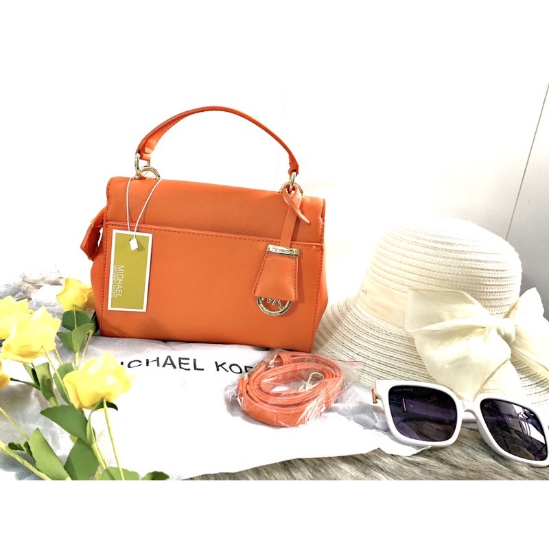 Túi Michael Kors nhiều màu