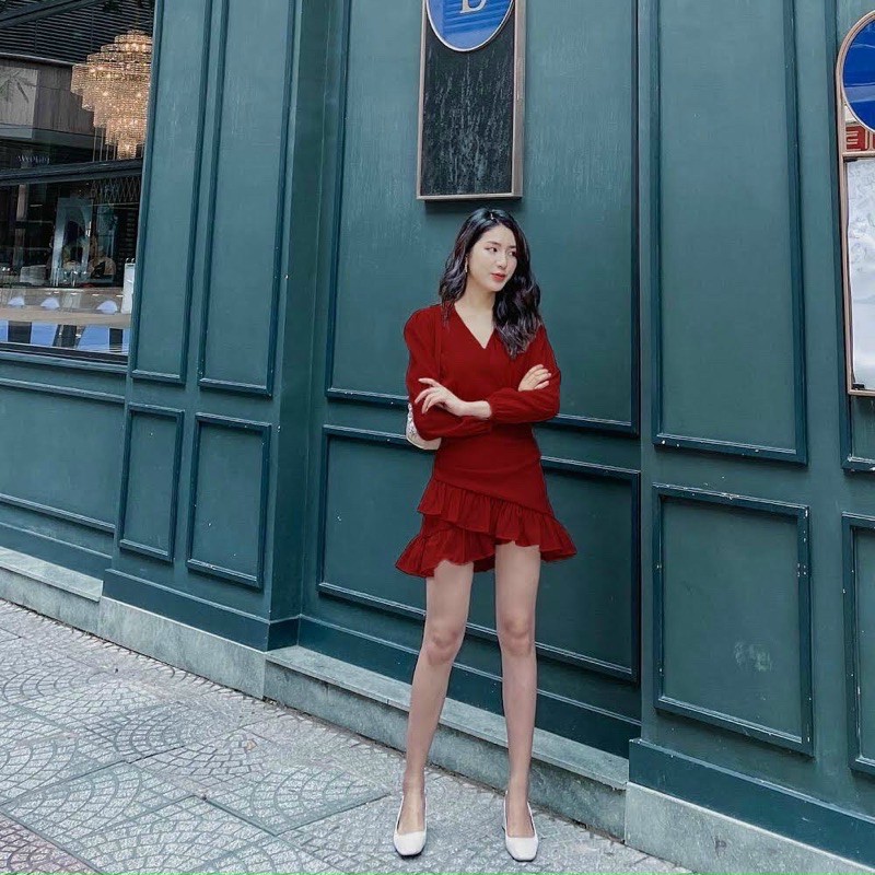 đầm cổ đắp chéo đuôi cá tầng viền
