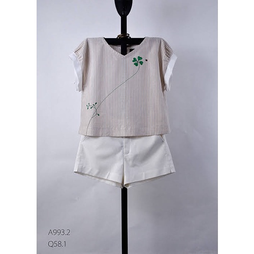 Áo Vải Linen Sọc, Vẽ Cỏ 4 Lá