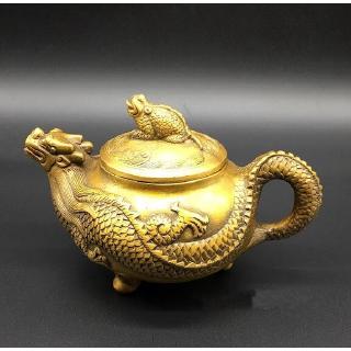 Ấm Trà Bằng Đồng Thau Phong Cách Cổ Điển