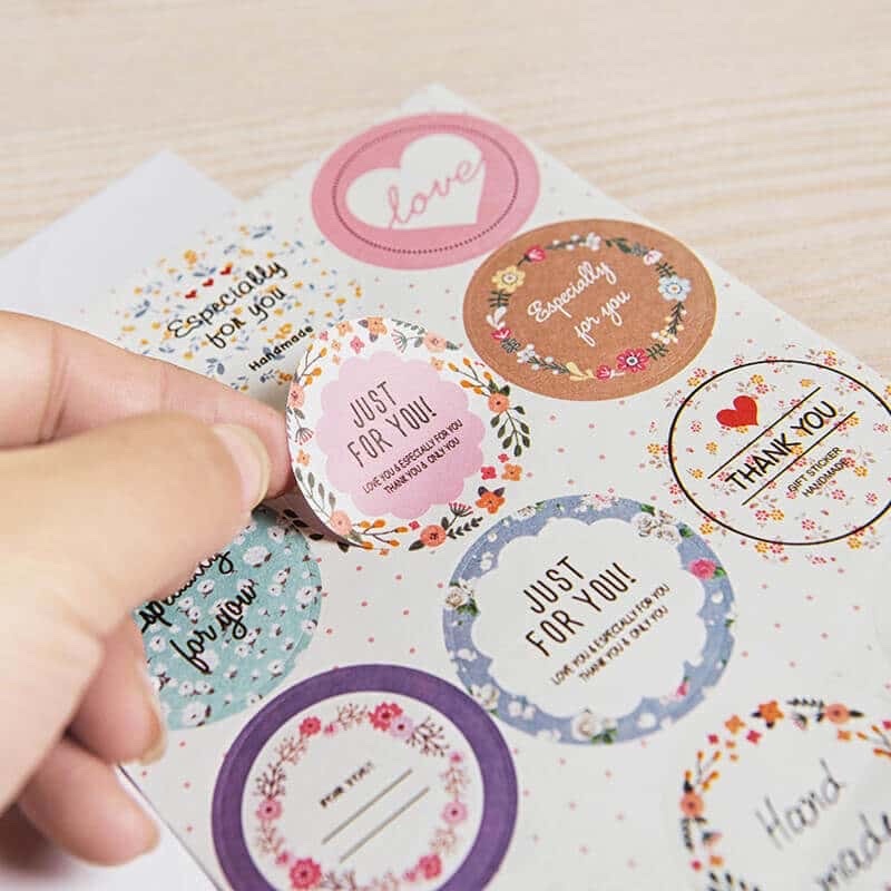 Thiết kế in tem nhựa chống thấm theo yêu cầu trên khổ A3