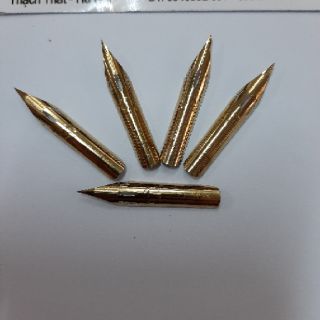 Ngòi lá tre calligraphy gold