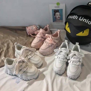 Giày Sneaker đế răng cưa mới