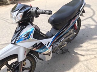 Tem sirius 110 GP xanh đen crom