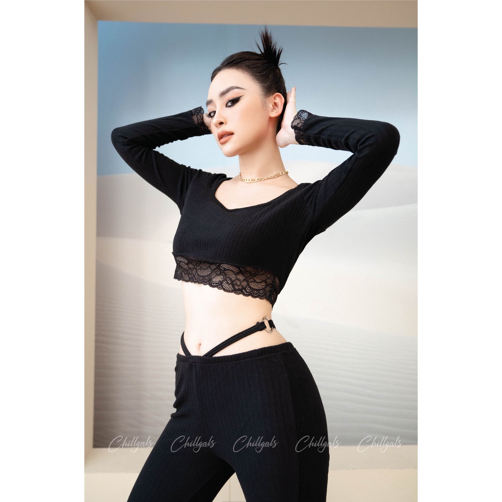 Set len tăm Chillgals áo tay dài phối ren Croptop và quần khoen dây 2 bên co dãn tôn dáng SAQ-003
