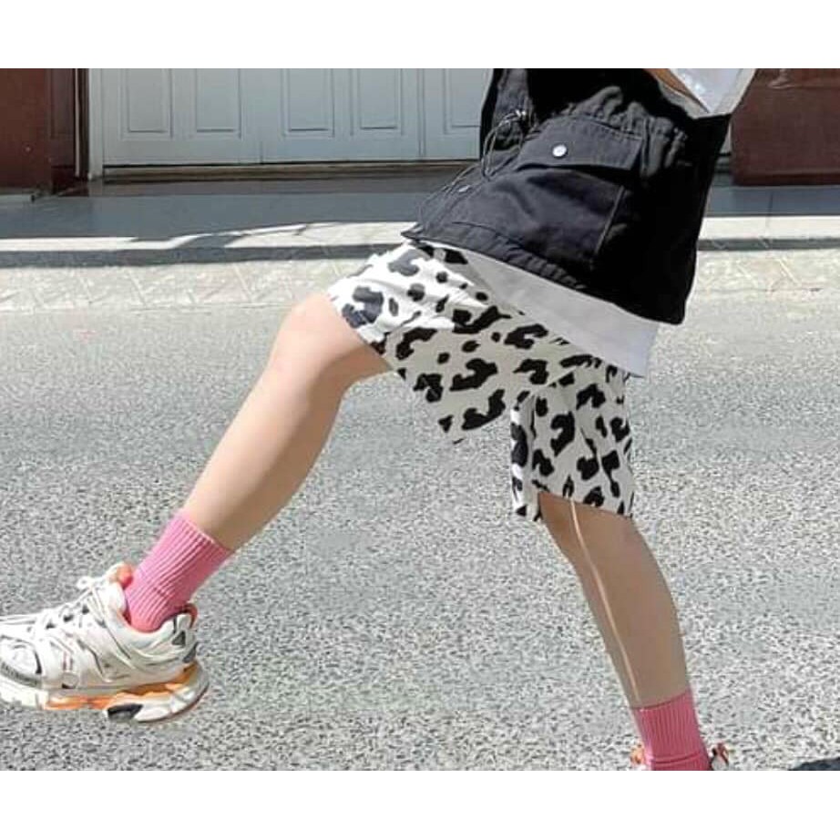 Quần Short Đùi Bò Sữa Trơn PEONYB Unisex [FREESHIP] 🌸 Shorts ống rộng dáng suông cạp chun loang màu đen trắng Ulzzang 🌸