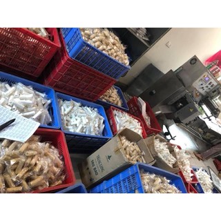 Kẹo dồi lạc Việt Hương