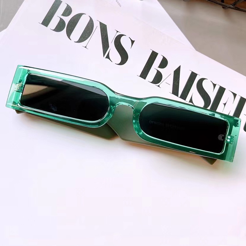 Kính mát gọng đen phong cách cổ điển cho nam nữ