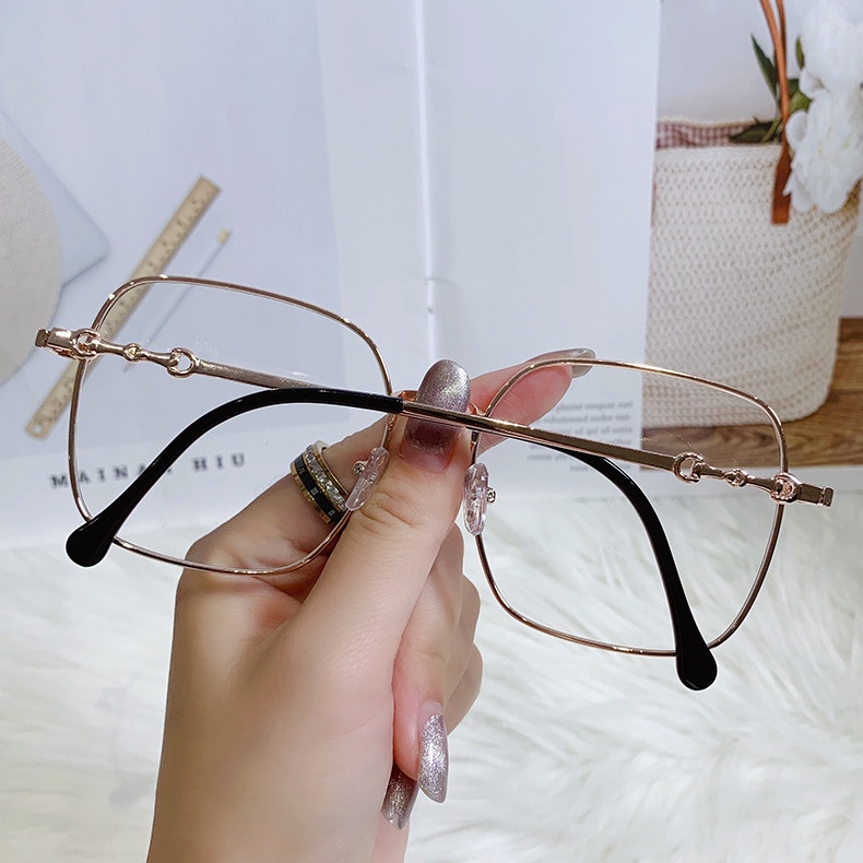 Kính Mát Gọng Kim Loại Chống Bức Xạ