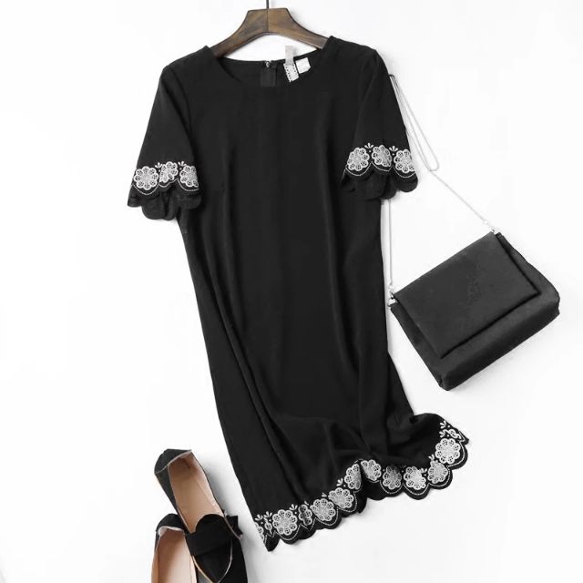 Váy suông gấu hoa xuất dư (có sẵn) | BigBuy360 - bigbuy360.vn