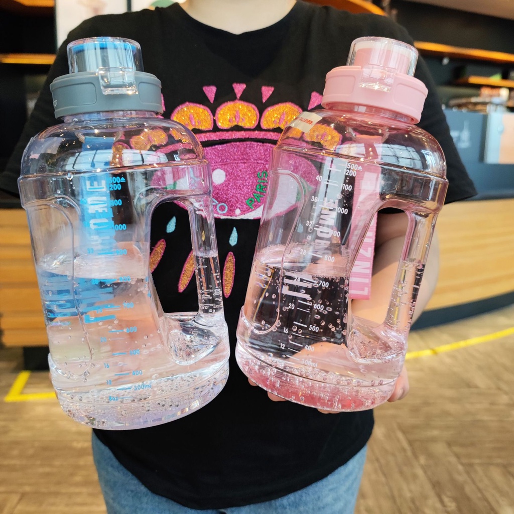 Bình nước thể thao không chứa bpa dung tích 1.5l tiện lợi