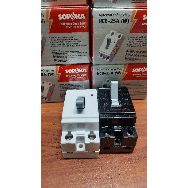 Aptomat át hộp điều hoà át hộp bình nóng lạnh cả vỏ 20a/25a SOPOKA