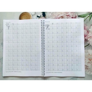 Bộ sách rèn chữ ( tặng kèm bút CD 202 )
