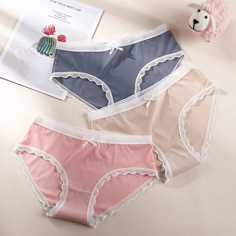 Quần lót lụa phối ren gợi cảm dành cho nữ