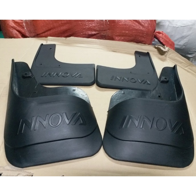 Chắn bùn bánh Toyota Innova - Hàng dày đẹp