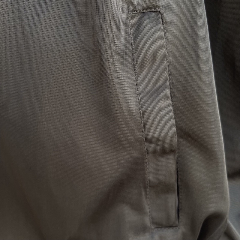 Áo khoác Tubi 2 Mặt Nón Rời  Màu Xanh Đen