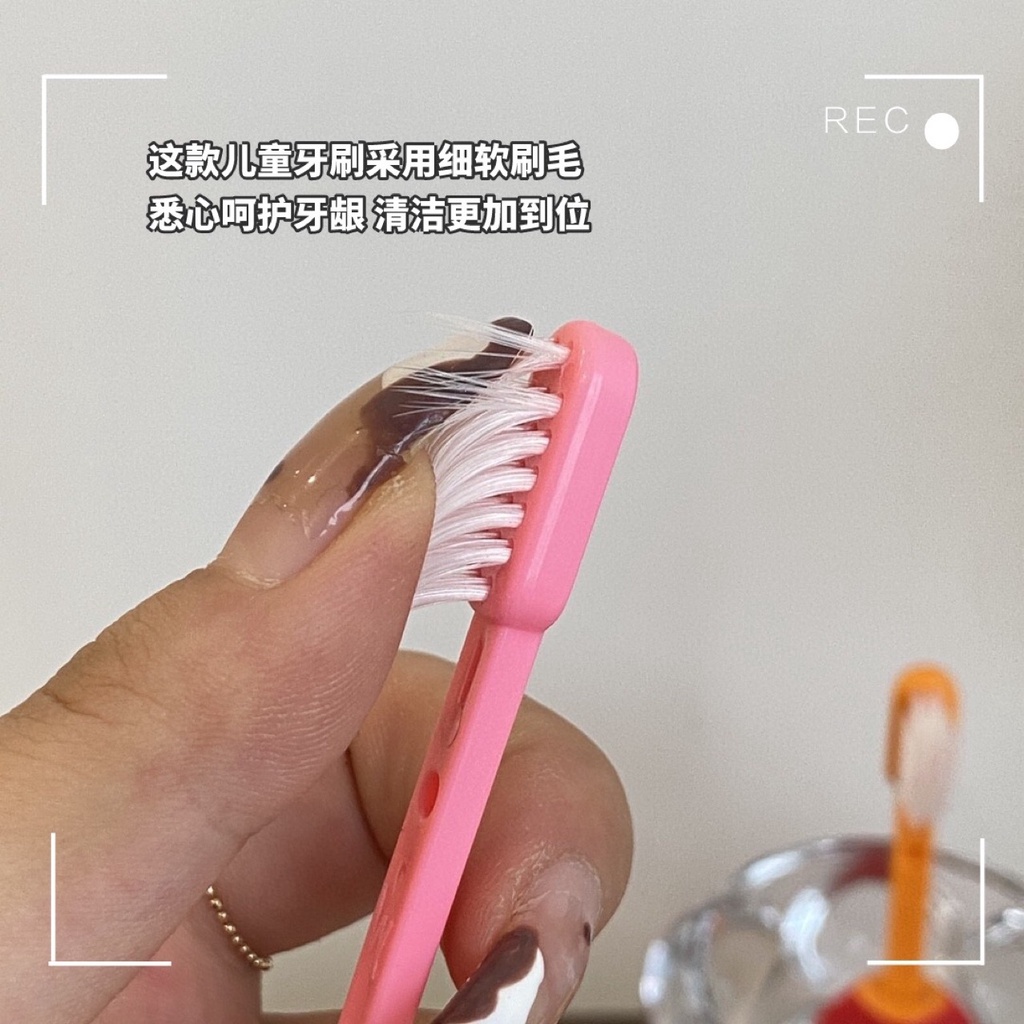 Bàn Chải Đánh Răng Mềm 3D Kiểu Hoạt Hình Chống Bụi Cho Bé