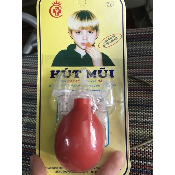 Dụng cụ hút mũi cho bé
