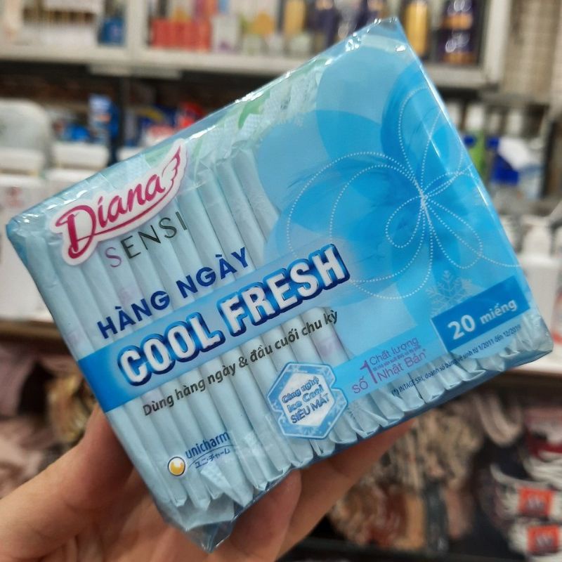 Gói băng vệ sinh hàng ngày Diana Sensi Cool Fresh 20 miếng