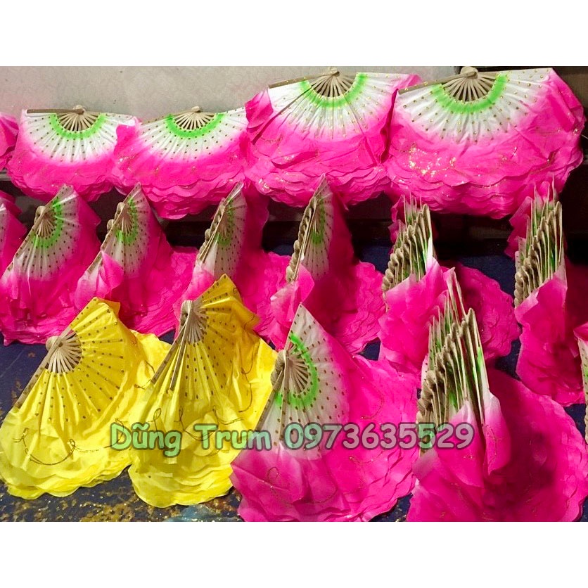 Quạt múa biểu diễn nan tre vải lụa phun kim tuyến phối màu cực đẹp
