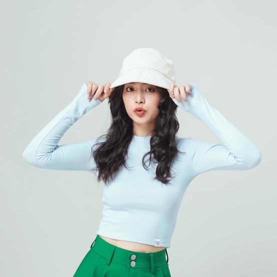 GingerBear - Áo Croptop Tay Dài - Macarons Croptop ( Có Ảnh Chụp Tại Cửa Hàng )