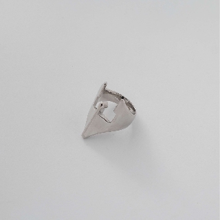 Nhẫn bạc mũ chiến binh la mã