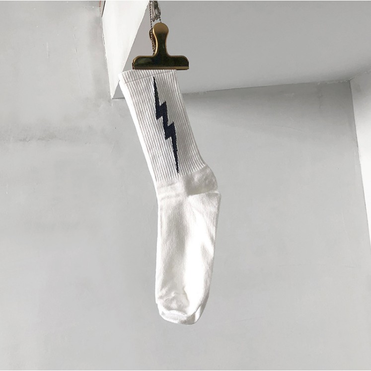 Giá Bán Sỉ Vớ Thể Thao Vừa Vặn Màu Sắc Tương Phản Phong Cách Sấm Sét Cá Tính Dễ Phối Đồ Phong Cách ins Dành Cho