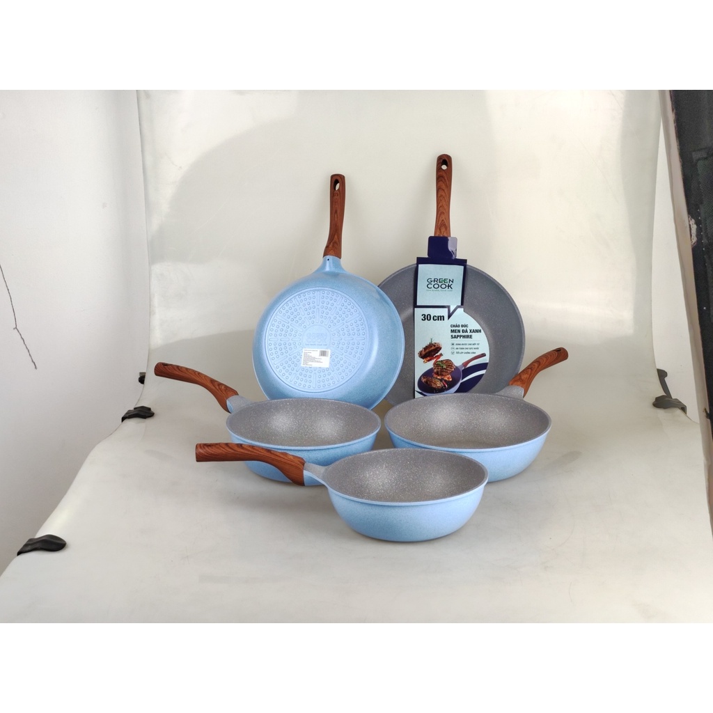 Chảo đúc vân đá đáy từ Greencook GCP09 màu xanh, size 20/22/24/26/28/30cm, không kén bếp
