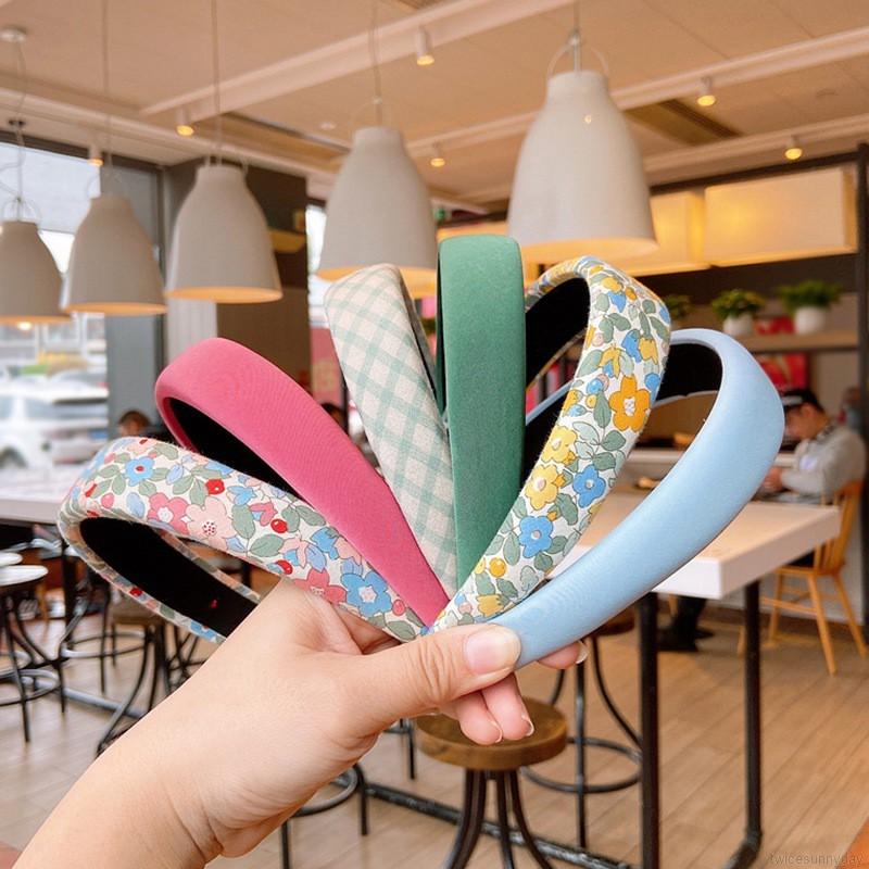 Cài tóc phong cách Hàn Quốc dễ thương cho bé gái