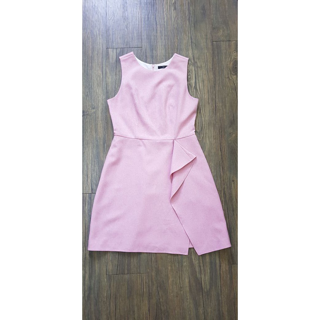 Đầm viền bèo Marc sz M form nhỏ