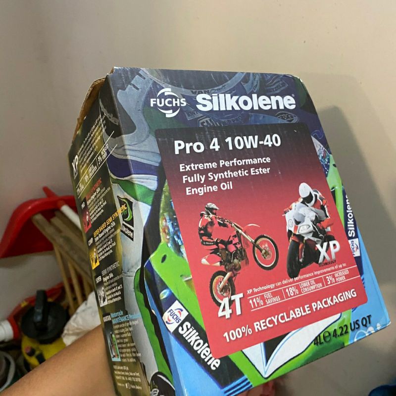 Nhớt Fuchs Silkolene Pro 4 10W40 XP (Hộp 4 Lít) - Nhập Khẩu UK - Nhớt tổng hợp exciter, raider...