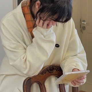 Cardigan trắng -xanh