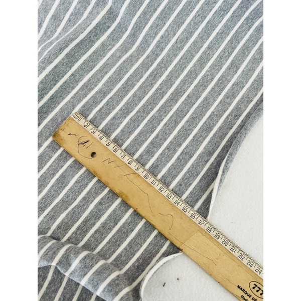 Vải thun tăm nhuyễn màu xám kẻ trắng 4c loại dày