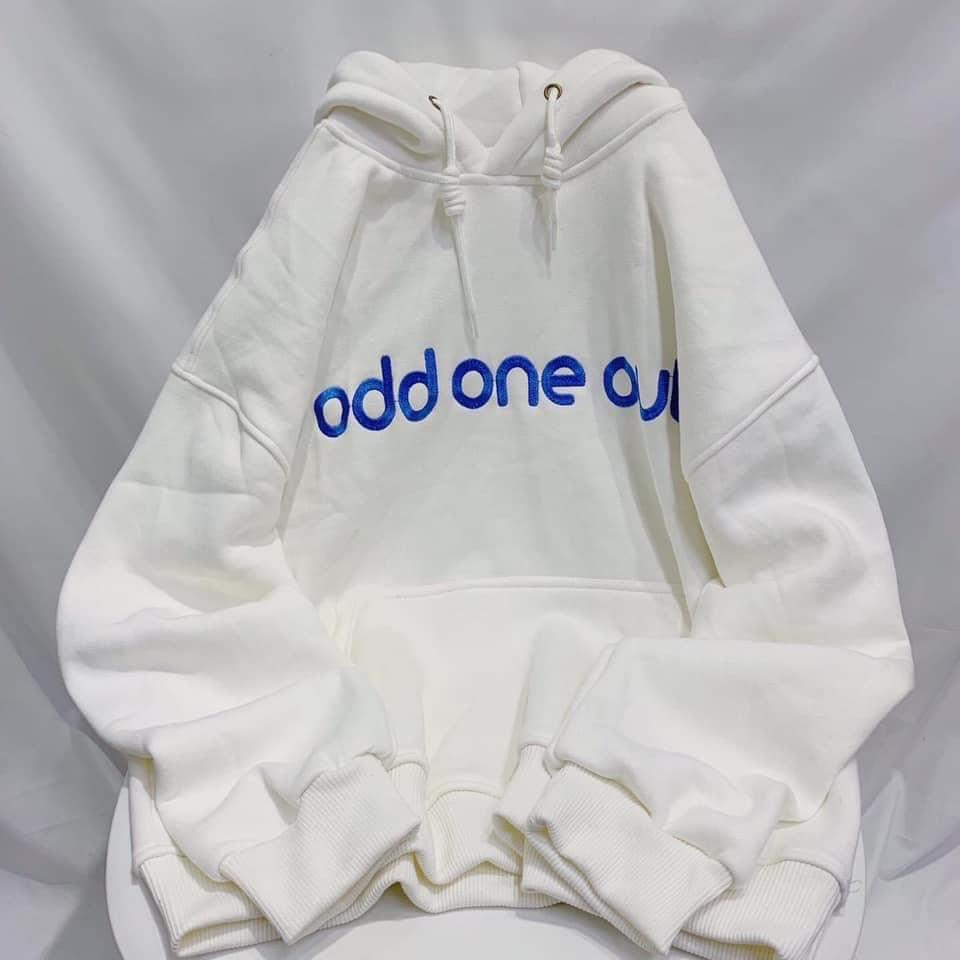 Áo hoodie nỉ tàu thêu chữ Odd One Out form rộng tay bồng kiểu dáng Unisex